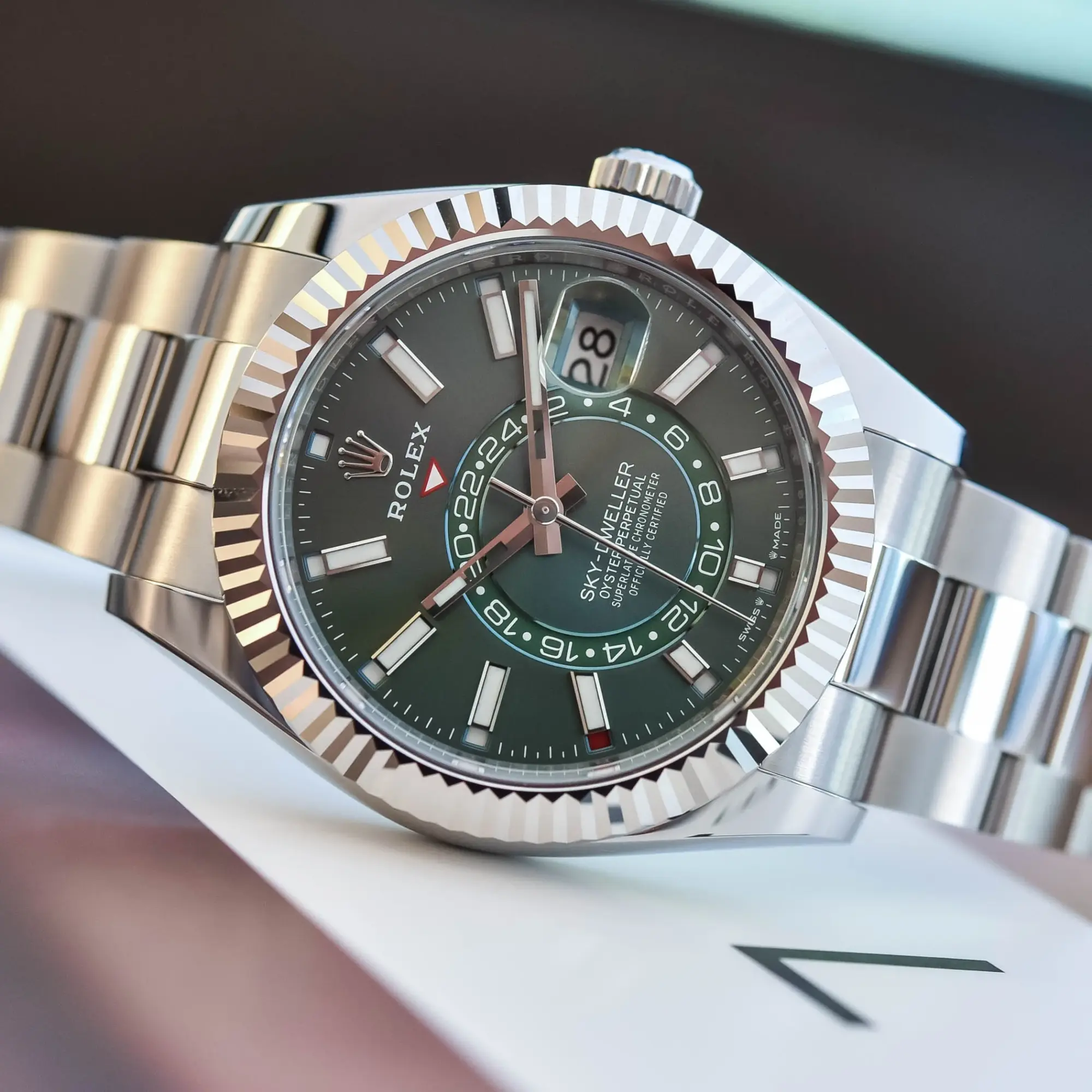 2023-Updated-Rolex-Sky-Dweller-Steel-Rolesor-Mint-Green-Dial-Calibre-9002-hands-on-Review-3